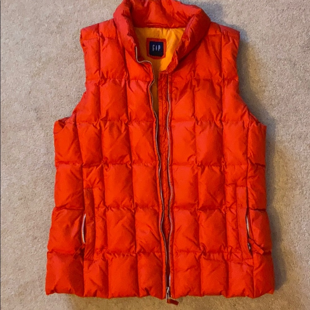 Gap down vest sz M